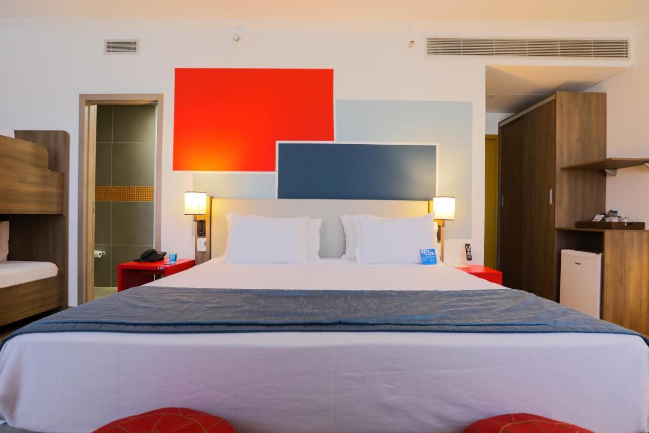TRYP By Wyndham Ribeirão Preto Hotel Exterior foto A room at the hotel