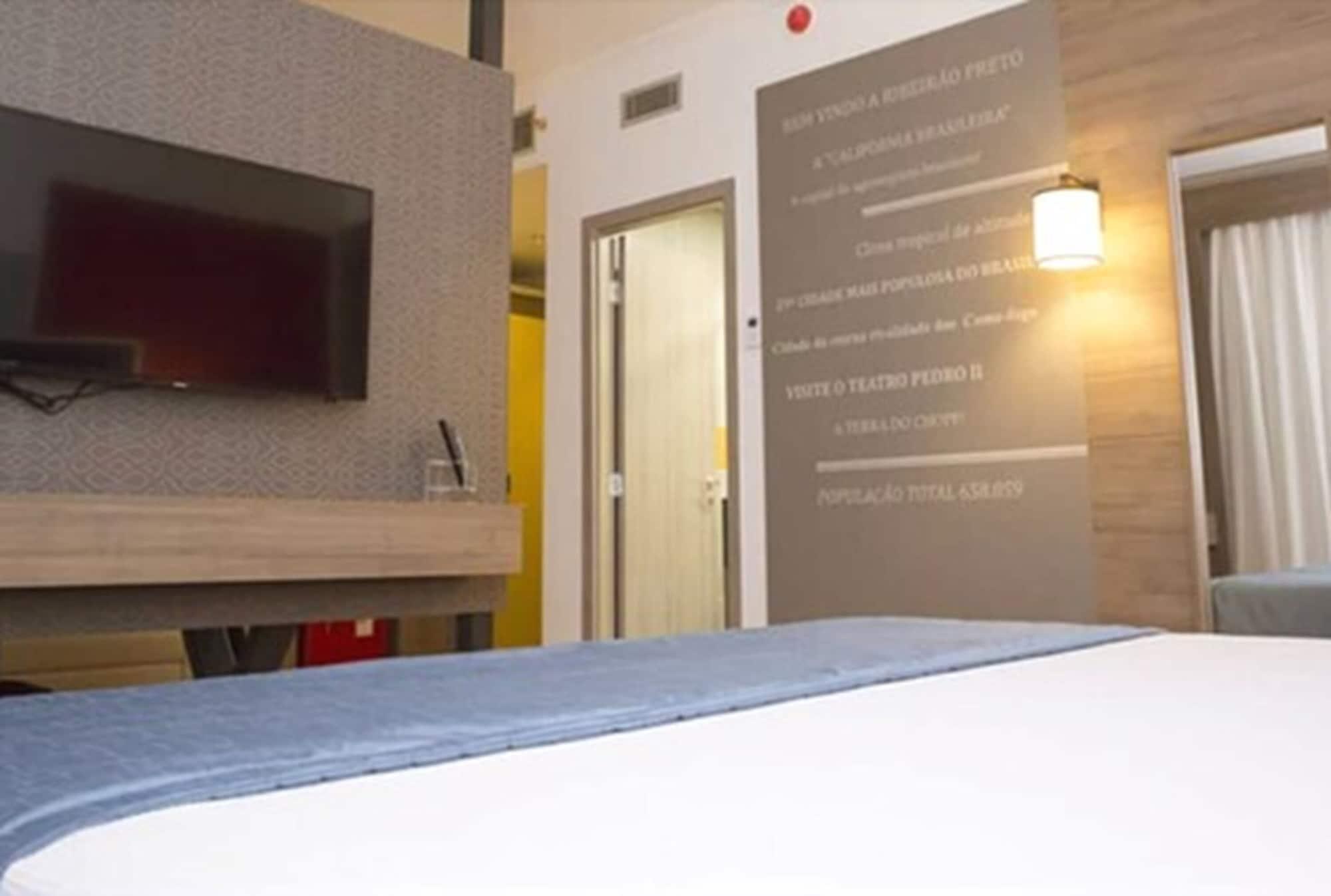 TRYP By Wyndham Ribeirão Preto Hotel Exterior foto A room at the hotel