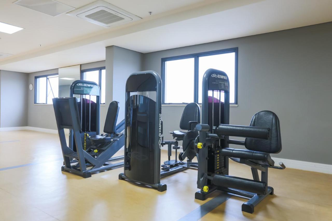 TRYP By Wyndham Ribeirão Preto Hotel Exterior foto Leg press and leg curl machines
