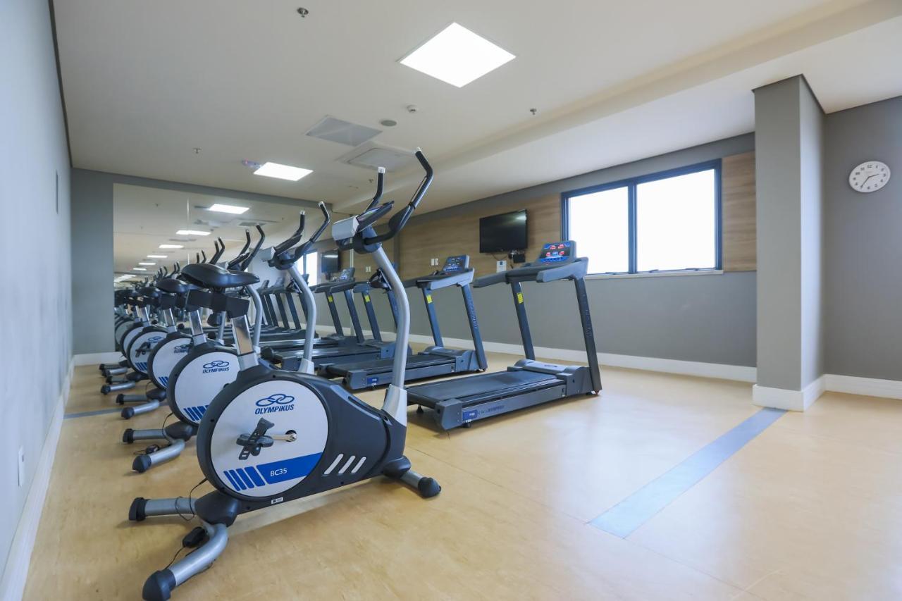 TRYP By Wyndham Ribeirão Preto Hotel Exterior foto The gym at the hotel
